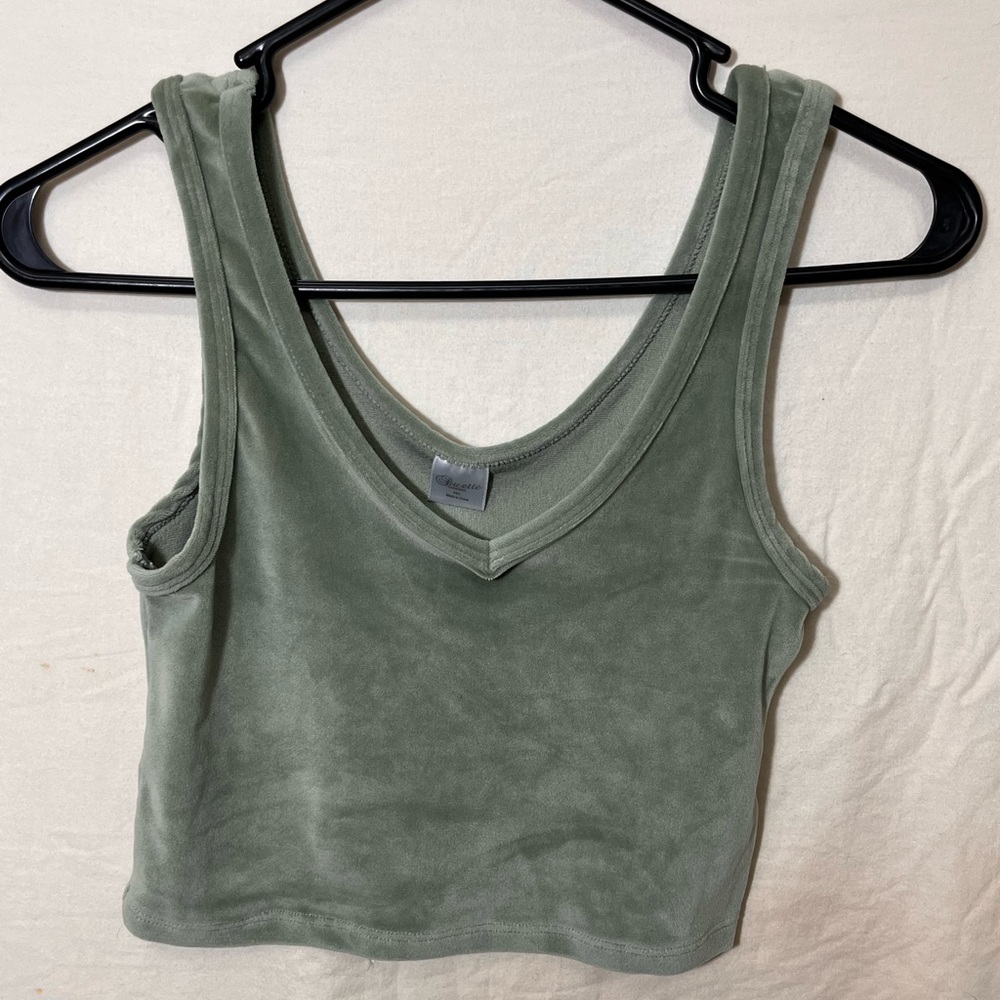 Crop top